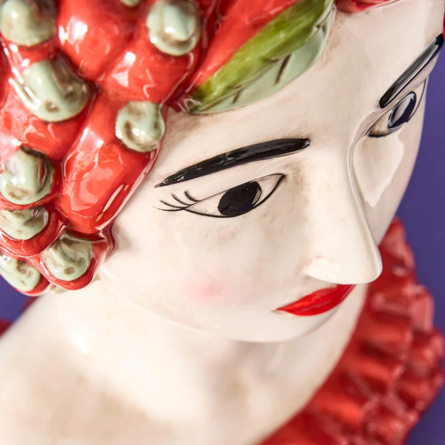 Buste de femme sicilienne / vase décoratif Chili Lady, rouge-vert, peint à la main