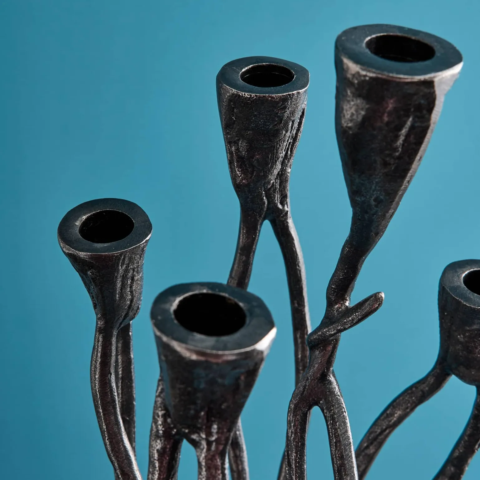 Chandelier Roots, noir, aluminium, fait main, 25x22x63,5 cm