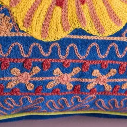 Coussin Frida, bleu avec motif floral coloré