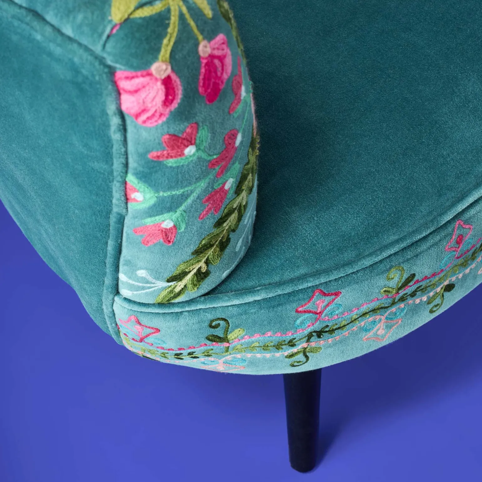 Fauteuil en Velours avec Motif Floral Frida, Turquoise, Brodé à la Main