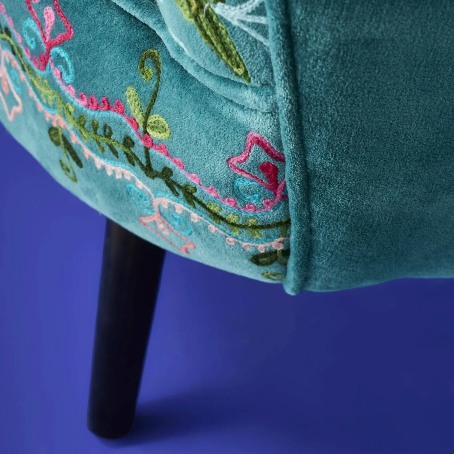 Fauteuil en Velours avec Motif Floral Frida, Turquoise, Brodé à la Main