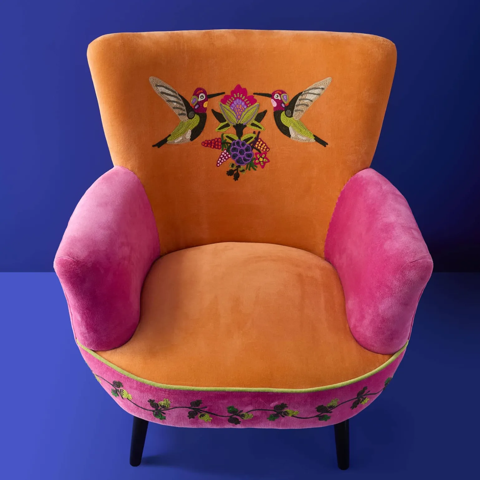 Fauteuil en Velours avec Motif d'Oiseau Kolibri, Orange-Rose, Brodé à la Main