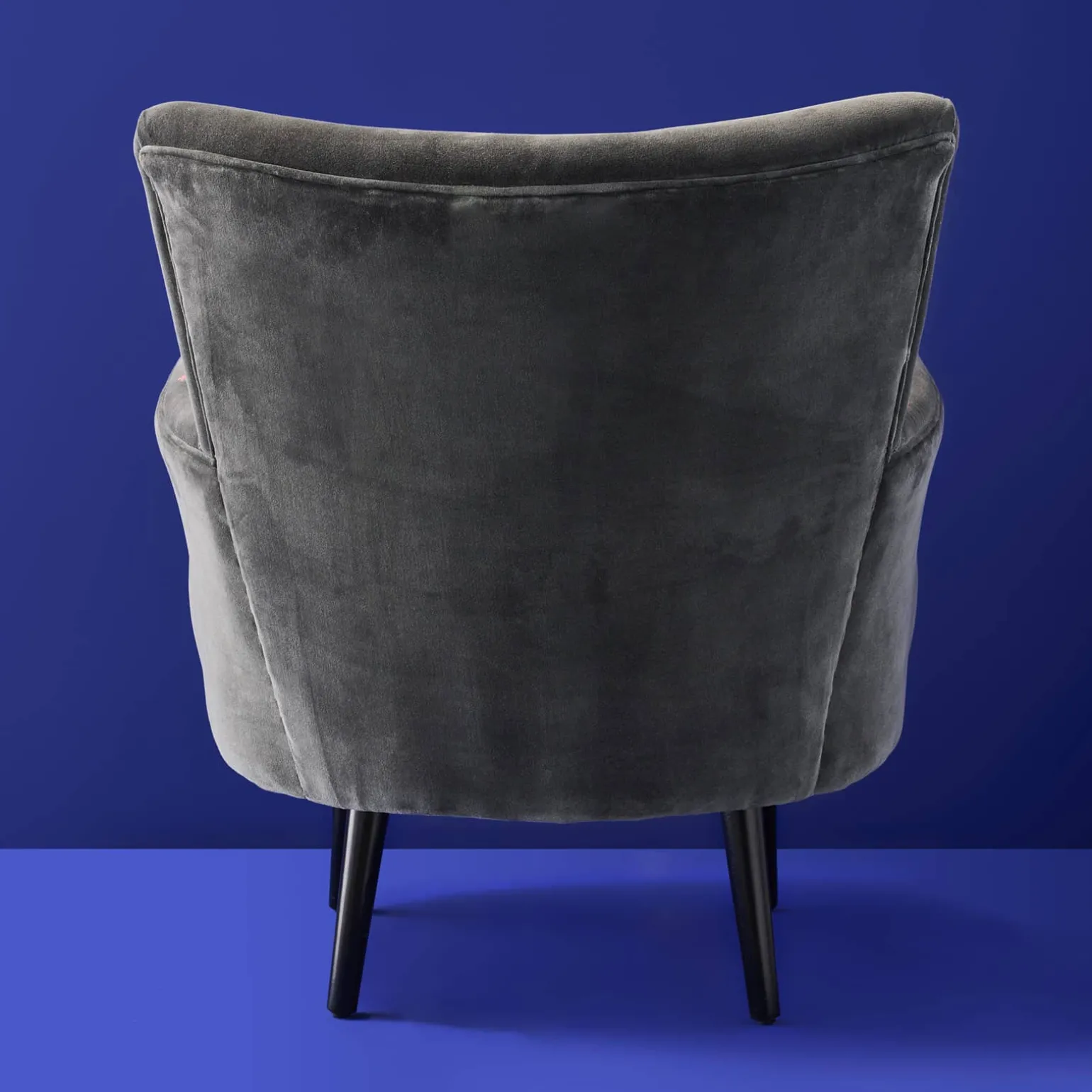 Fauteuil en Velours avec Motif Floral Lotte, Gris, Brodé à la Main