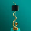 Lampadaire serpent / cobra Kaara, or/noir