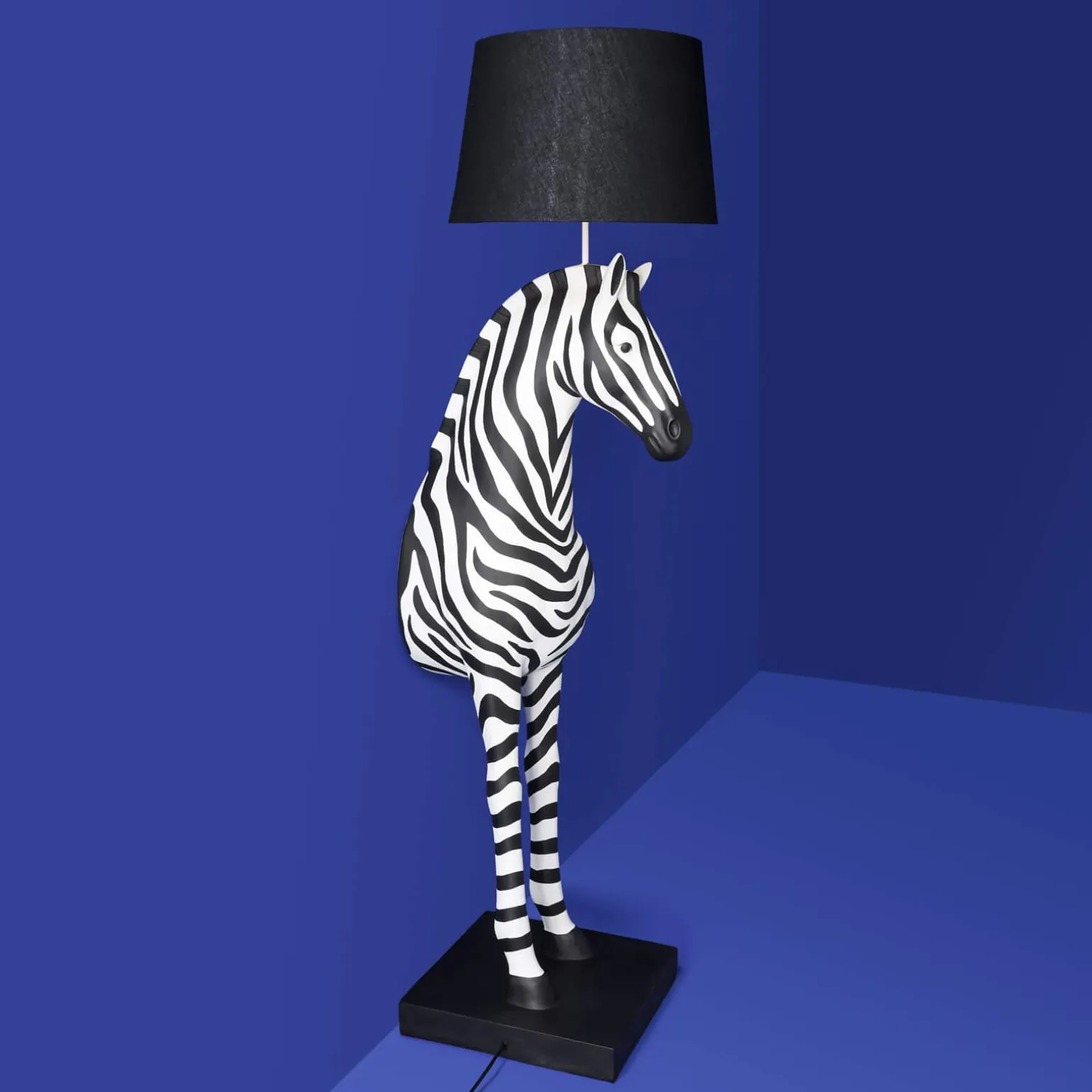 Lampadaire Zebra Zora, noir et blanc