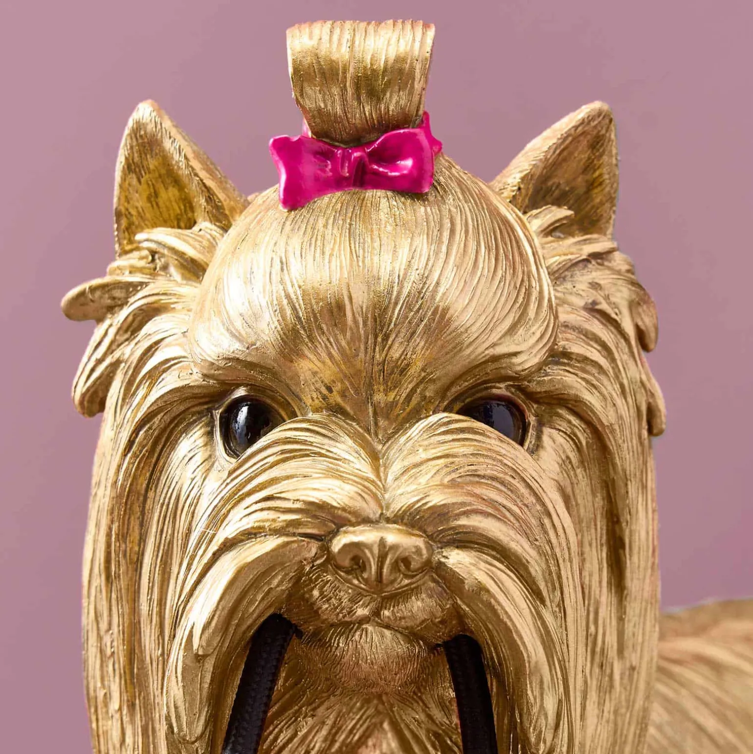 Lampe à poser chien Daisy, dorée