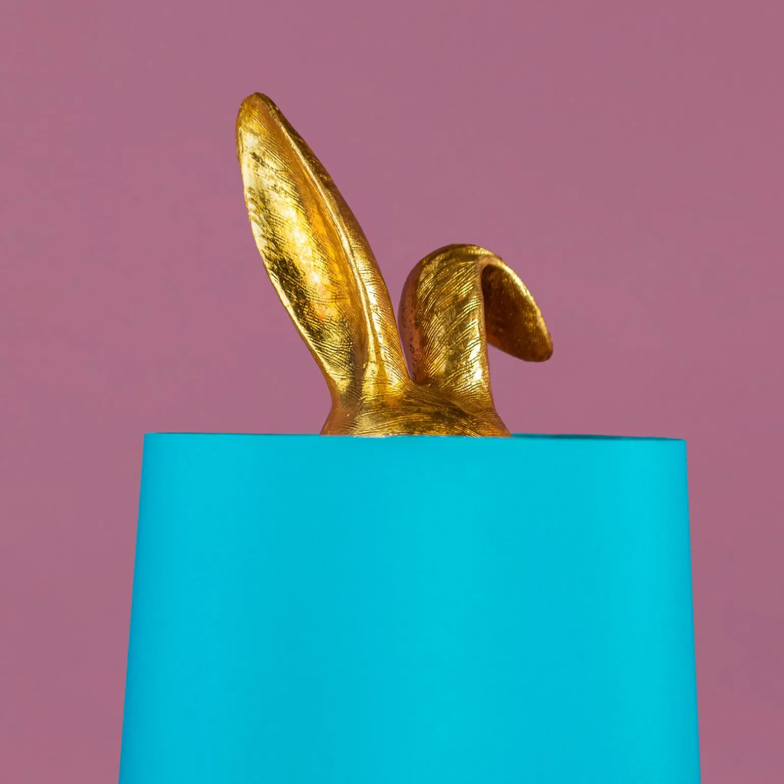 Lampe de table lapin Hiding Bunny®, or/turquoise