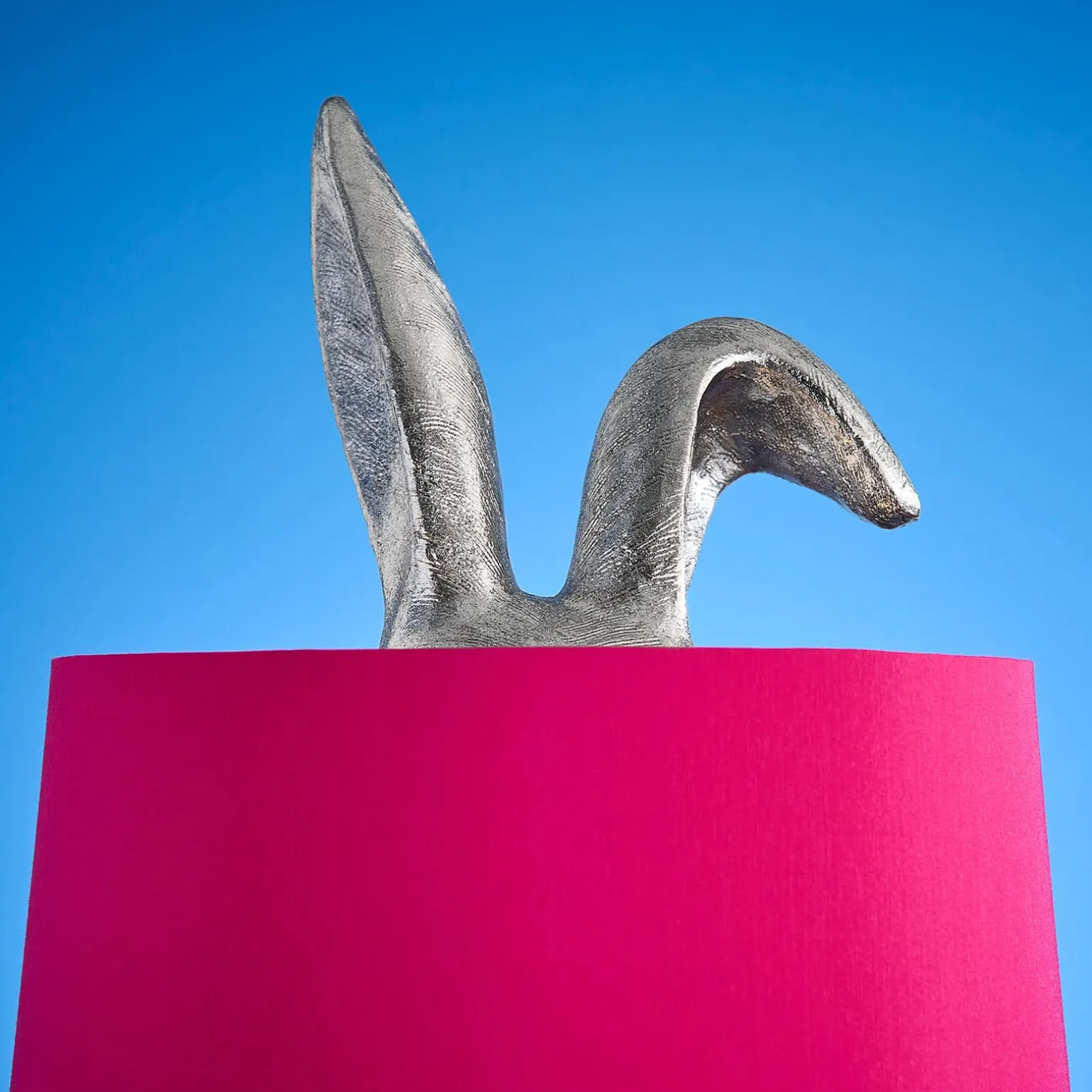 Lampe de table lapin Hiding Bunny®, argent/magenta