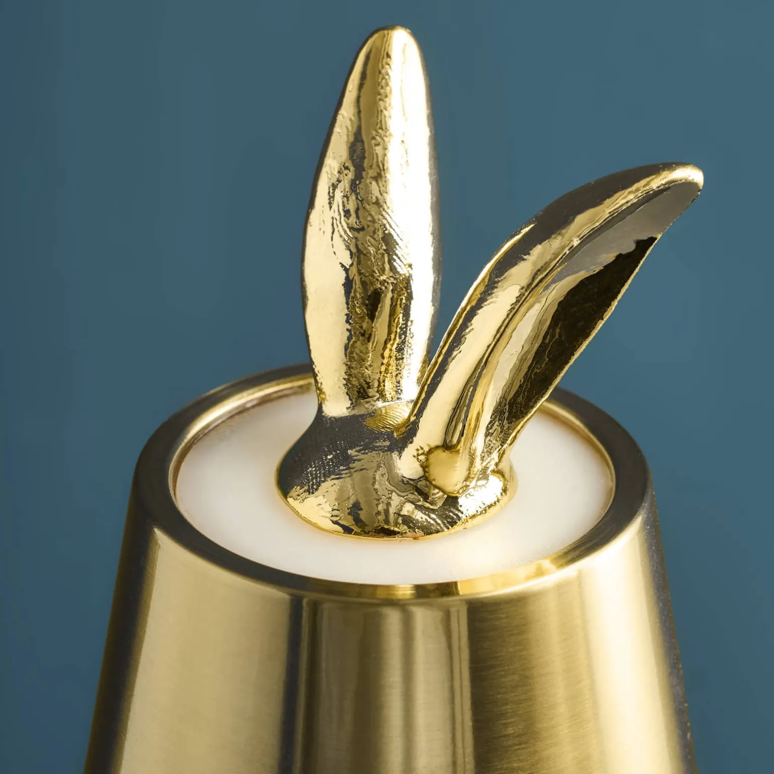 Lampe de Table Lapin LED Hiding Rabbit, or brillant