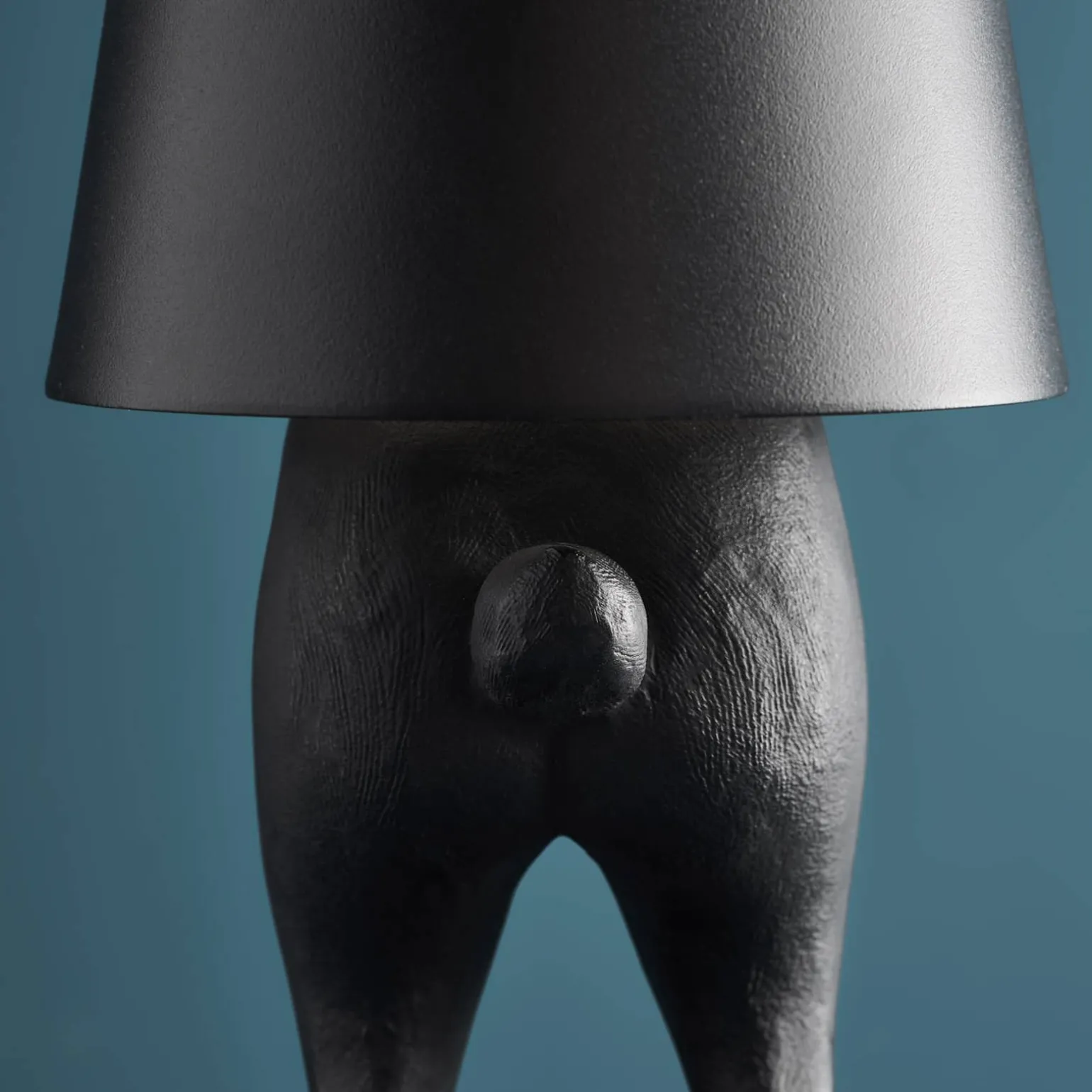 Lampe de Table Lapin LED Hiding Rabbit, noir mat