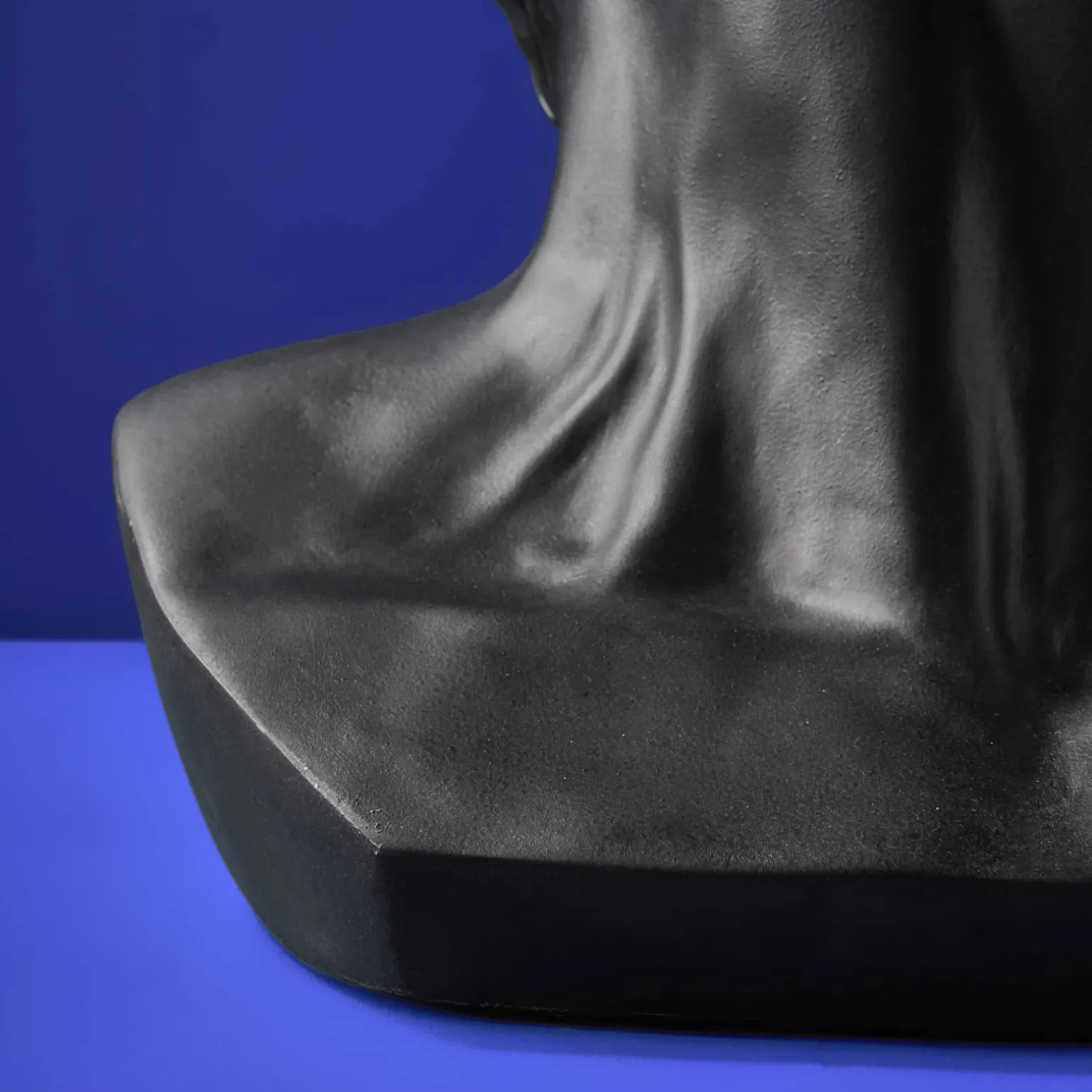Table d'appoint Buste Masculin David, noir