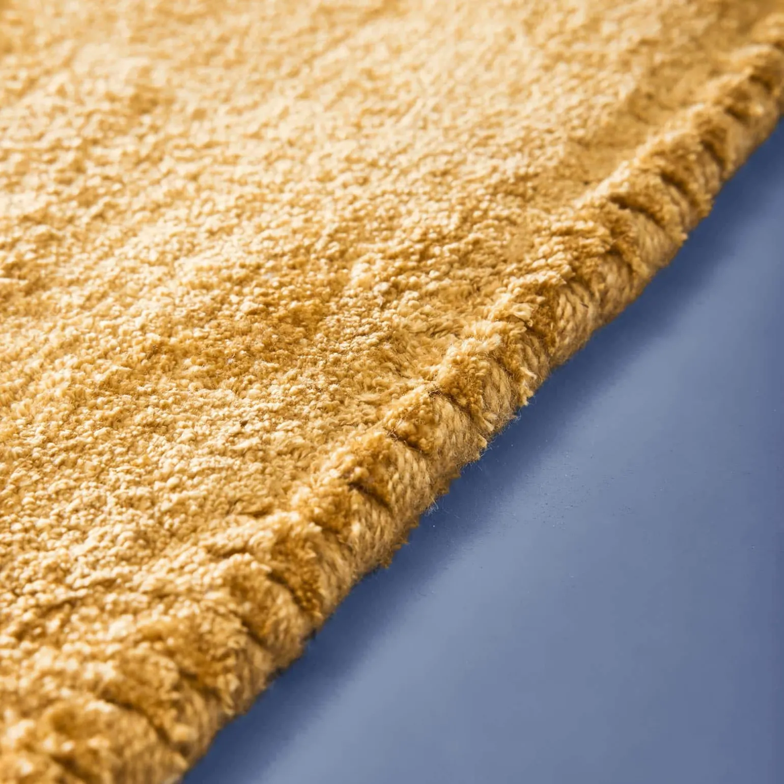 Tapis Velvet Touch, jaune