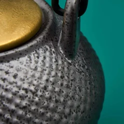 Théière Ceylon, noir-or