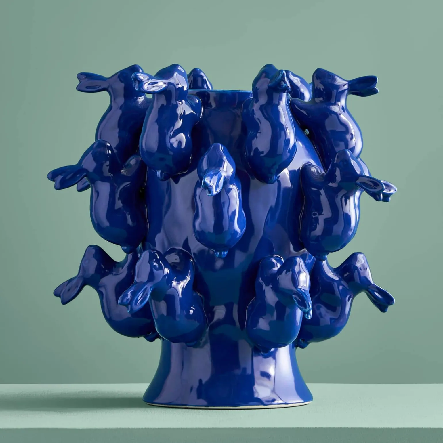 Vase avec des lapins Rabbits, bleu