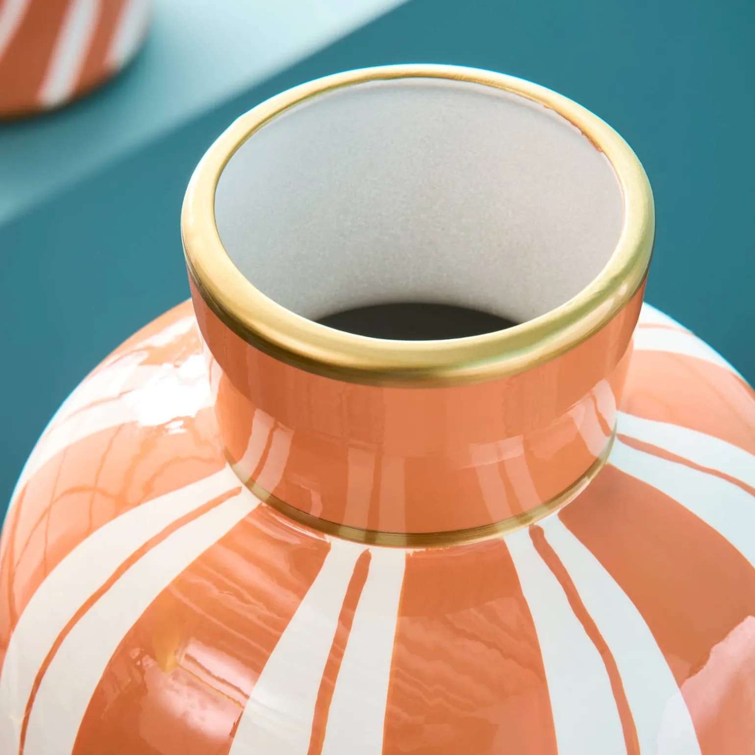 Vase Mandarino, motif rayé, orange et blanc, peint à la main